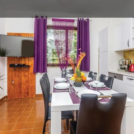 Apartment Ana